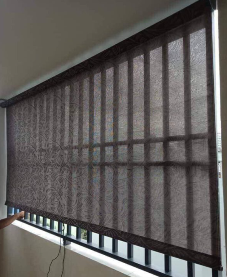 Bạt Lưới Tự Quấn Lắp Ban Công