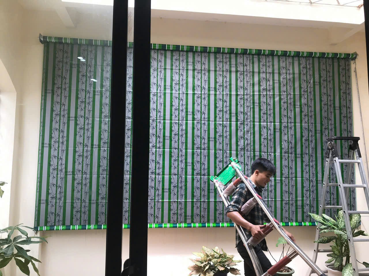 Bạt Tự Cuốn Hoa Nhật Bản