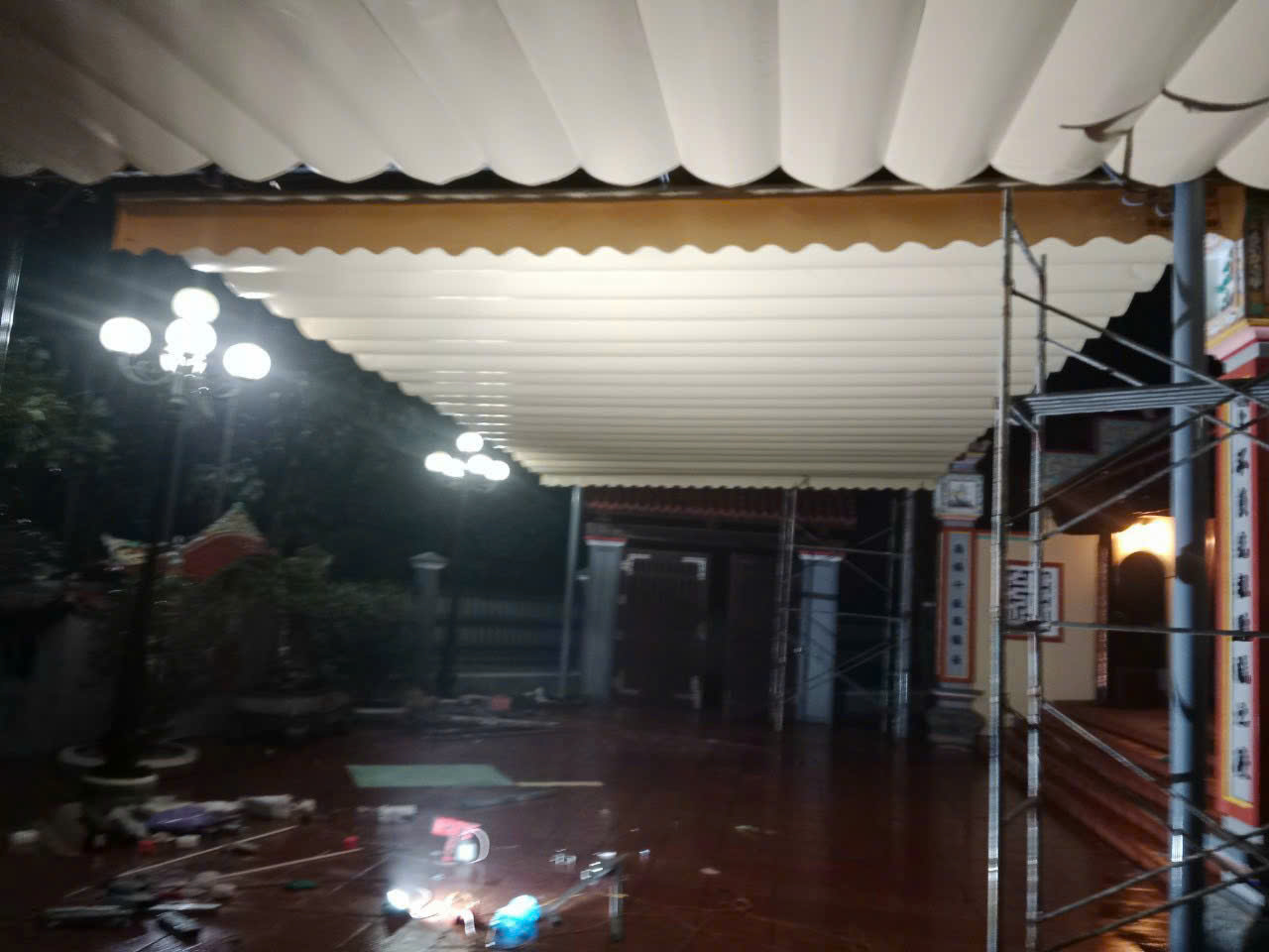 Bạt Xếp Lượn Sóng