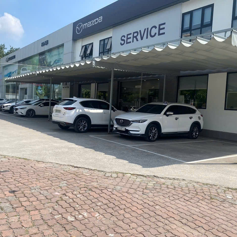 Sự Tiện Lợi Của Bạt Xếp Di Động Cho Hàng Quán Tại Hòa Phát Hà Nội